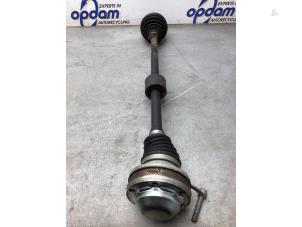 Gebruikte Aandrijfas rechts-voor Volkswagen Passat Variant (3G5) 1.4 TSI 16V Prijs € 150,00 Margeregeling aangeboden door Gebr Opdam B.V.