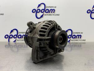 Gebruikte Dynamo Renault Twingo II (CN) 1.2 Prijs € 50,00 Margeregeling aangeboden door Gebr Opdam B.V.