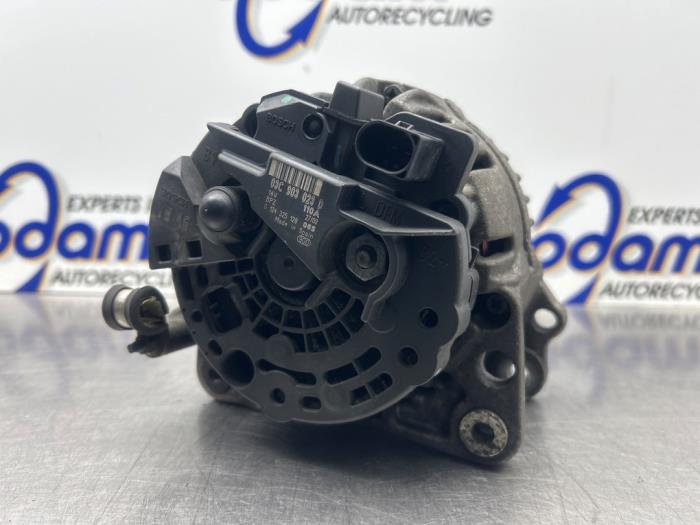 Dynamo van een Skoda Octavia Combi (1Z5) 1.6 FSI 16V 2008