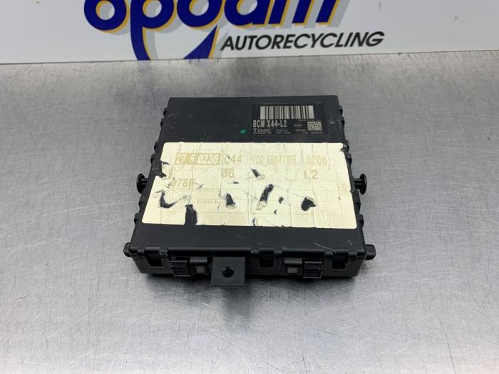 Gebruikte Module Bodycontrol Renault Twingo II (CN) 1.5 dCi 90 FAP Prijs € 75,00 Margeregeling aangeboden door Gebr Opdam B.V.