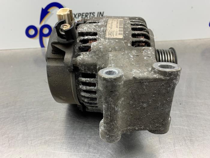 Dynamo van een Ford Focus 1 1.6 16V 2004