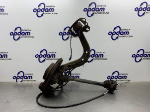 Gebruikte Fusee links-achter BMW 3 serie (E46/4) 328i 24V Prijs € 200,00 Margeregeling aangeboden door Gebr Opdam B.V.