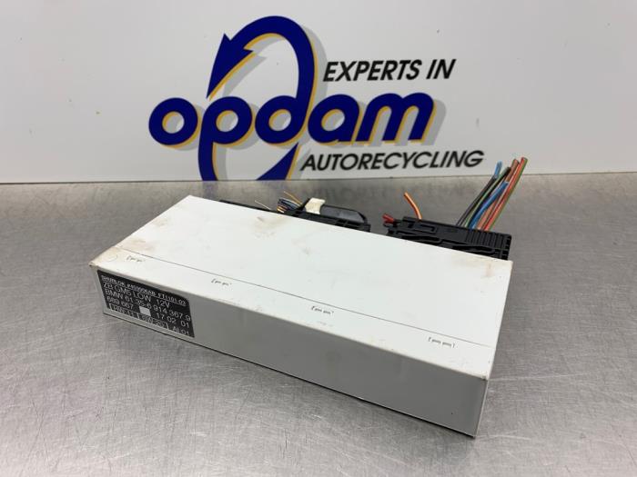 Computer Body Control van een BMW 3 serie (E46/4) 328i 24V 2002