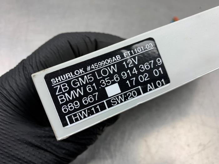 Computer Body Control van een BMW 3 serie (E46/4) 328i 24V 2002