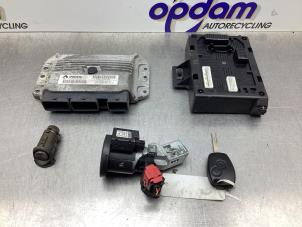 Gebruikte Computer Motormanagement Renault Modus/Grand Modus (JP) 1.6 16V Prijs € 300,00 Margeregeling aangeboden door Gebr Opdam B.V.