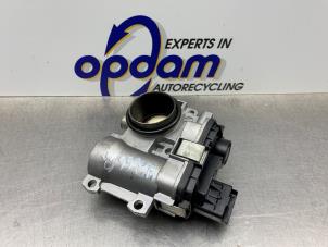 Gebruikte Gasklephuis Renault Twingo (C06) 1.2 16V Prijs € 50,00 Margeregeling aangeboden door Gebr Opdam B.V.