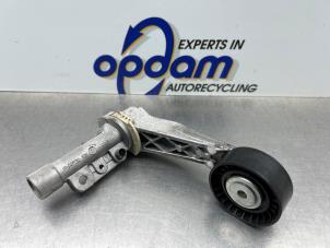 Gebruikte Spanner multiriem Mini Clubman (R55) 1.6 16V Cooper Prijs € 25,00 Margeregeling aangeboden door Gebr Opdam B.V.