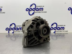 Gebruikte Dynamo Renault Twingo (C06) 1.2 16V Prijs € 50,00 Margeregeling aangeboden door Gebr Opdam B.V.