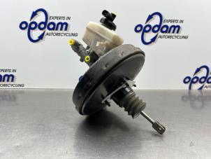 Gebruikte Rembooster Dacia Sandero I (BS) 1.2 16V Prijs € 125,00 Margeregeling aangeboden door Gebr Opdam B.V.