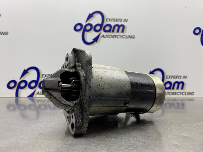 Startmotor van een Renault Kangoo Express (FC) 1.5 dCi 60 2006