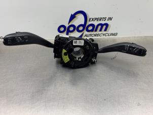 Gebruikte Combischakelaar Stuurkolom Volkswagen Polo V (6R) 1.6 TDI 16V 105 Prijs € 100,00 Margeregeling aangeboden door Gebr Opdam B.V.