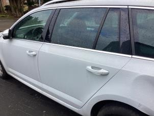 Gebruikte Deur 4Deurs links-achter Skoda Octavia Combi (5EAC) 1.4 TSI 16V Prijs € 600,00 Margeregeling aangeboden door Gebr Opdam B.V.