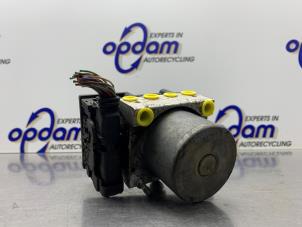 Gebruikte ABS Pomp Fiat Grande Punto (199) 1.2 Prijs € 125,00 Margeregeling aangeboden door Gebr Opdam B.V.