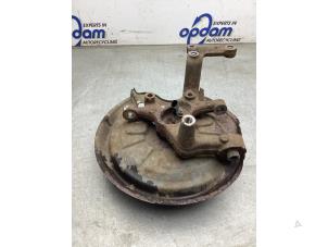 Gebruikte Fusee links-achter Volkswagen Golf Plus (5M1/1KP) 1.4 16V Prijs € 50,00 Margeregeling aangeboden door Gebr Opdam B.V.