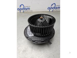 Gebruikte Chaufage Ventilatiemotor Skoda Kodiaq 1.5 TSI 150 ACT 16V Prijs € 100,00 Margeregeling aangeboden door Gebr Opdam B.V.