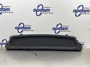 Gebruikte Hoedenplank Daihatsu Cuore (L251/271/276) 1.0 12V DVVT Prijs € 50,00 Margeregeling aangeboden door Gebr Opdam B.V.