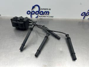 Gebruikte Bobine Renault Clio III (BR/CR) 1.2 16V TCe 100 Prijs € 50,00 Margeregeling aangeboden door Gebr Opdam B.V.