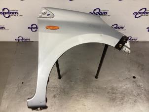Gebruikte Scherm rechts-voor Daihatsu Cuore (L251/271/276) 1.0 12V DVVT Prijs € 50,00 Margeregeling aangeboden door Gebr Opdam B.V.