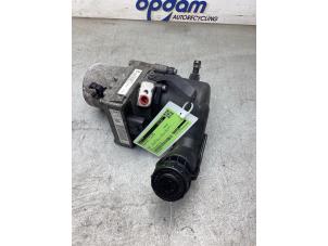 Gebruikte Pomp Servo Peugeot 508 SW (8E/8U) 1.6 HDiF 16V Prijs € 250,00 Margeregeling aangeboden door Gebr Opdam B.V.