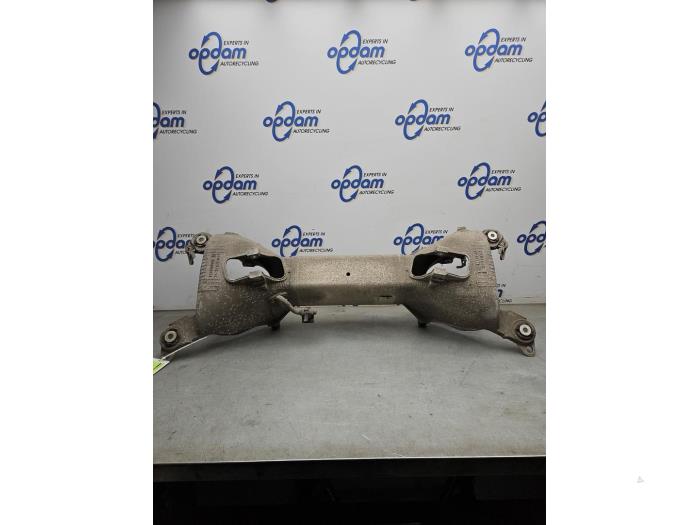 Gebruikte Subframe Peugeot 508 SW (8E/8U) 1.6 HDiF 16V Prijs € 100,00 Margeregeling aangeboden door Gebr Opdam B.V.
