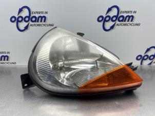 Gebruikte Rechter Koplamp Ford StreetKa 1.6i Prijs € 35,00 Margeregeling aangeboden door Gebr Opdam B.V.