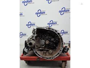 Gebruikte Versnellingsbak Citroen C4 Cactus (0B/0P) 1.2 PureTech 82 12V Prijs € 600,00 Margeregeling aangeboden door Gebr Opdam B.V.