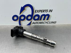 Gebruikte Bobine Volkswagen Passat Variant (3C5) 2.0 FSI 16V Prijs € 20,00 Margeregeling aangeboden door Gebr Opdam B.V.