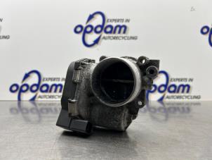 Gebruikte Gasklephuis Volkswagen Passat Variant (3C5) 2.0 FSI 16V Prijs € 60,00 Margeregeling aangeboden door Gebr Opdam B.V.