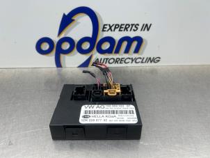 Gebruikte Comfort Module Volkswagen Jetta III (1K2) 1.6 FSI 16V Prijs € 50,00 Margeregeling aangeboden door Gebr Opdam B.V.