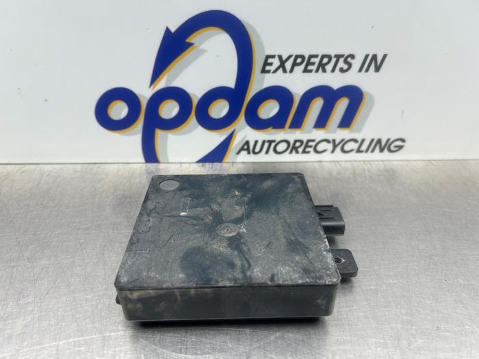 Gebruikte Dode hoek sensor Ford S-Max (GBW) 2.0 Ecoboost 16V Prijs € 125,00 Margeregeling aangeboden door Gebr Opdam B.V.