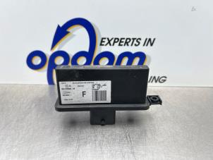 Gebruikte Verlichtings Module Peugeot 207 CC (WB) 1.6 16V THP Prijs € 50,00 Margeregeling aangeboden door Gebr Opdam B.V.