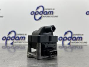 Gebruikte Bobine Volkswagen Polo III (6N1) 1.4i 60 Prijs € 25,00 Margeregeling aangeboden door Gebr Opdam B.V.