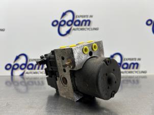 Gebruikte ABS Pomp Volvo V40 (VW) 2.0 16V Prijs € 125,00 Margeregeling aangeboden door Gebr Opdam B.V.