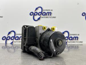 Gebruikte ABS Pomp Mazda 3 Sport (BK) 1.6i 16V Prijs € 100,00 Margeregeling aangeboden door Gebr Opdam B.V.