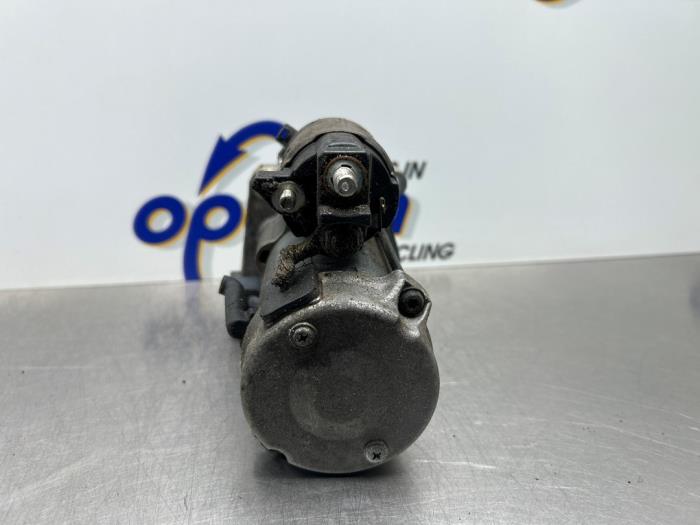 Startmotor van een MINI Mini (F56) 2.0 16V Cooper S 2016