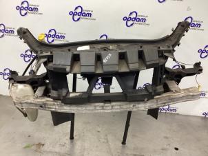 Gebruikte Voorfront Renault Grand Scénic II (JM) 2.0 16V Prijs € 90,00 Margeregeling aangeboden door Gebr Opdam B.V.