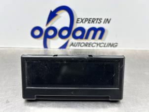 Gebruikte Display Interieur Volvo V50 (MW) 2.4 20V Prijs € 50,00 Margeregeling aangeboden door Gebr Opdam B.V.