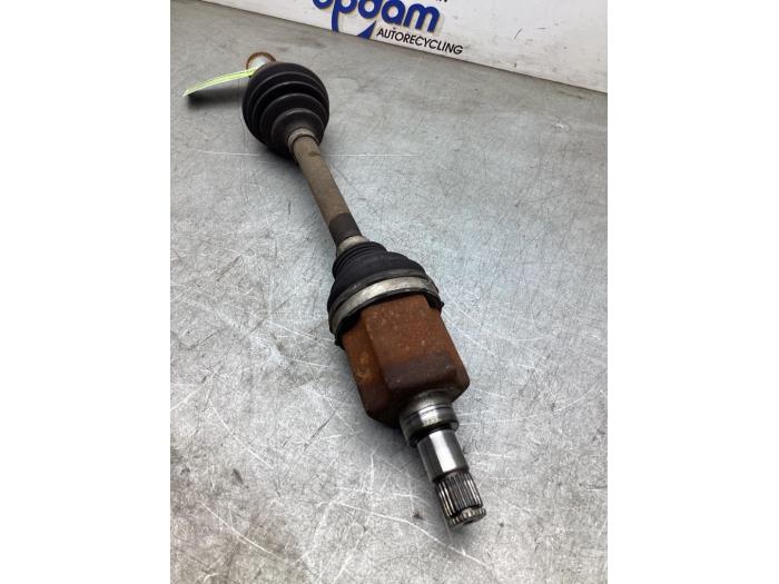 Gebruikte Steekas links-voor Volvo V40 (MV) 1.6 T3 GTDi 16V Prijs € 100,00 Margeregeling aangeboden door Gebr Opdam B.V.
