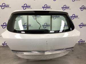 Gebruikte Achterklep Opel Astra H GTC (L08) 1.6 16V Prijs € 100,00 Margeregeling aangeboden door Gebr Opdam B.V.