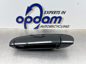 Gebruikte Portiergreep 4Deurs links-achter Kia Picanto (BA) 1.1 12V Prijs € 20,00 Margeregeling aangeboden door Gebr Opdam B.V.