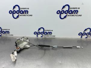 Gebruikte Deurslot Mechaniek 4Deurs rechts-achter Citroen C3 (SX/SW) 1.2 12V e-THP PureTech 110 Prijs € 50,00 Margeregeling aangeboden door Gebr Opdam B.V.