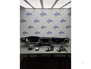 Gebruikte Airbag Set + Module Toyota ProAce 2.0 D-4D 140 16V Prijs € 1.815,00 Inclusief btw aangeboden door Gebr Opdam B.V.