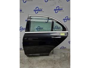 Gebruikte Deur 4Deurs links-achter Mercedes C (W205) C-350 e 2.0 16V Prijs € 350,00 Margeregeling aangeboden door Gebr Opdam B.V.