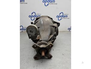 Gebruikte Differentieel achter Mercedes C (W205) C-350 e 2.0 16V Prijs € 400,00 Margeregeling aangeboden door Gebr Opdam B.V.