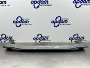 Gebruikte Bumperbalk voor Suzuki Alto 1.0 12V Prijs € 40,00 Margeregeling aangeboden door Gebr Opdam B.V.
