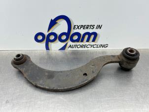 Gebruikte Draagarm rechts-achter Toyota Auris Touring Sports (E18) 1.2 T 16V Prijs € 30,00 Margeregeling aangeboden door Gebr Opdam B.V.