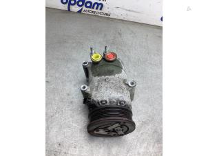 Gebruikte Pomp Airco Ford S-Max (GBW) 1.6 EcoBoost 16V Prijs € 120,00 Margeregeling aangeboden door Gebr Opdam B.V.