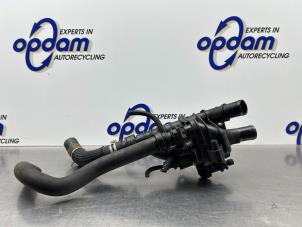 Gebruikte Thermostaathuis Peugeot Partner (GC/GF/GG/GJ/GK) 1.6 HDI 90 Prijs € 60,00 Margeregeling aangeboden door Gebr Opdam B.V.