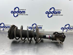 Gebruikte Voorpoot links Saab 9-3 Sport Estate (YS3F) 1.9 TiD Prijs € 60,00 Margeregeling aangeboden door Gebr Opdam B.V.