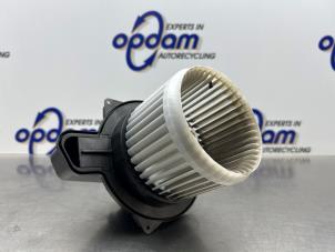 Gebruikte Chaufage Ventilatiemotor Fiat 500 (312) 1.0 Hybrid Prijs € 75,00 Margeregeling aangeboden door Gebr Opdam B.V.